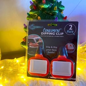 Condiment dipping clip